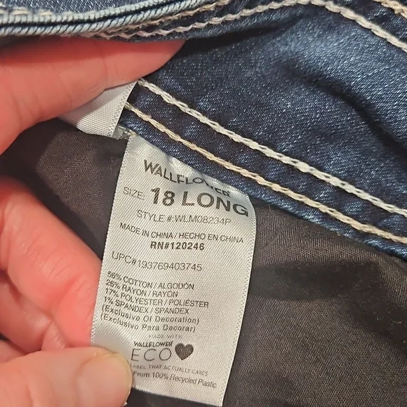 Wildflowers Women's Blue Jeans Size 18 Long - Picture 3 of 12